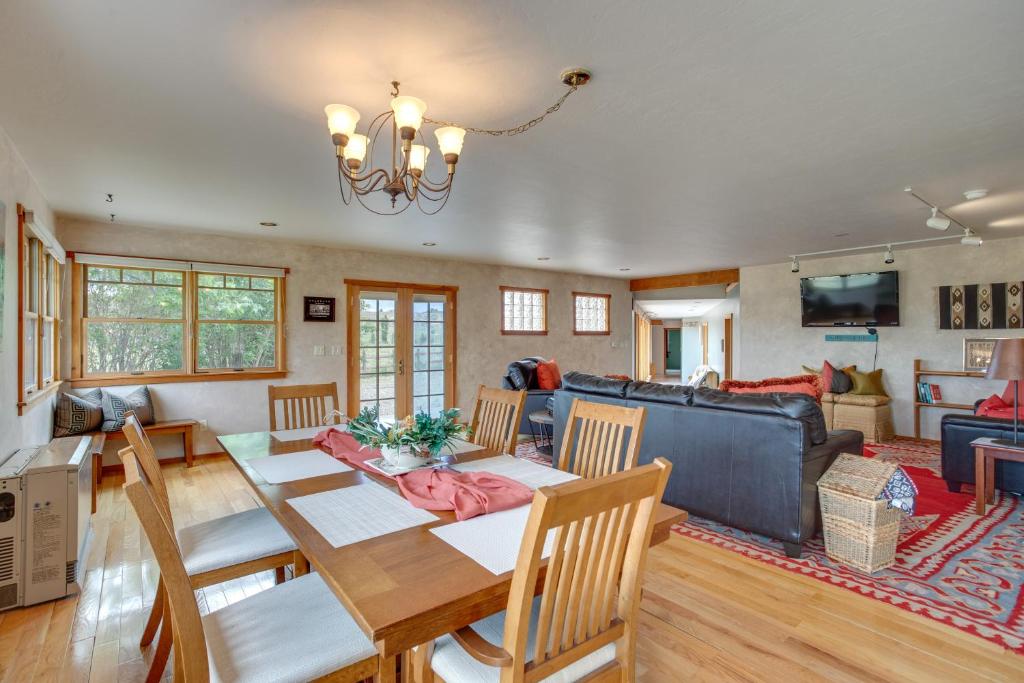 Montrose Family Home with Yard and Fruit Trees! photo 1