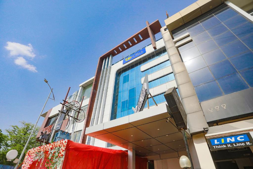 FabHotel Cosmos photo 1