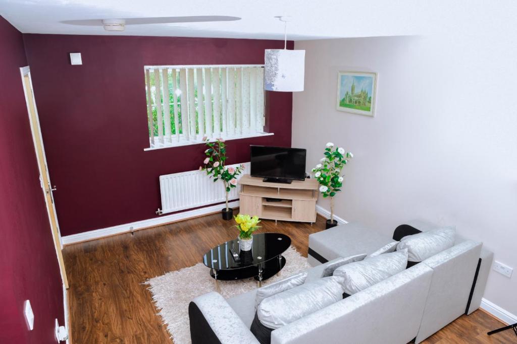 87 Rawsthorne Avenue