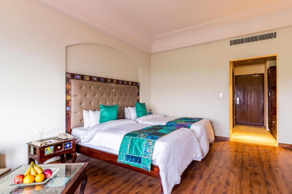 Sairafort Sarovar Portico photo 1