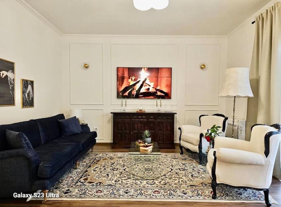 NOVI's Luxury Apartment 2 photo 4