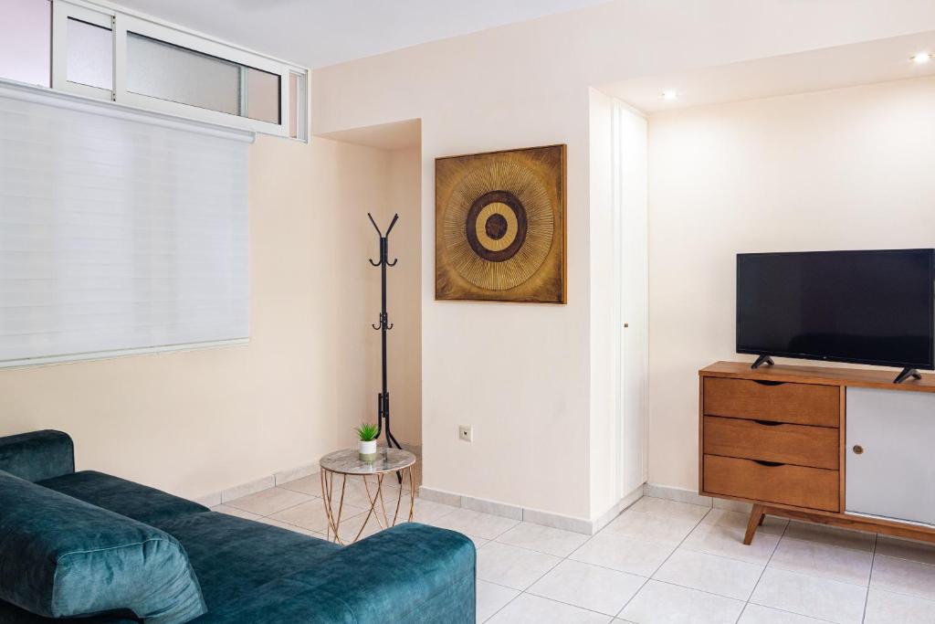 Niovi Luxury Apartment photo 1