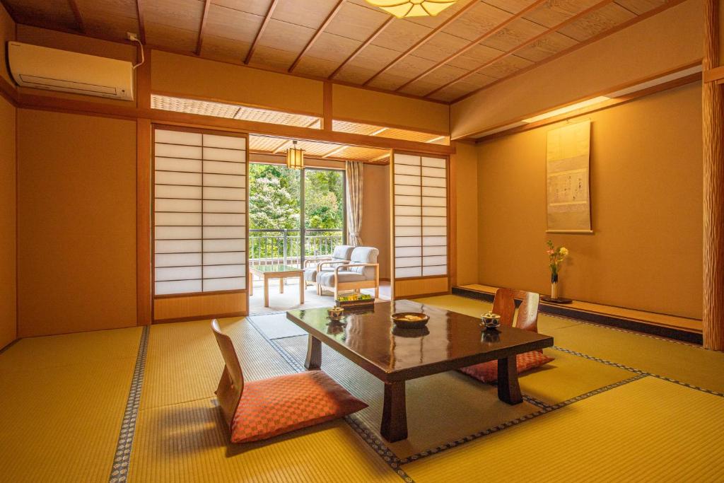 Shirasagiyu Tawaraya photo 1