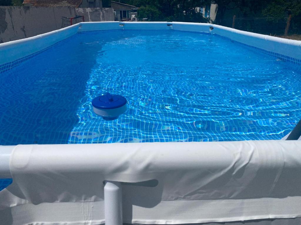 Gîte zooval 9 personnes, piscine, à 5 min du zoo de Beauval (Gite zooval 9 personnes, piscine, a 5 min du zoo de Beauval) - 3베드룸 하우스