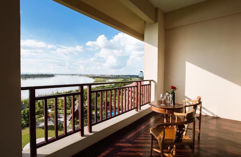 Landmark Mekong Riverside Hotel - Tap to explore photos