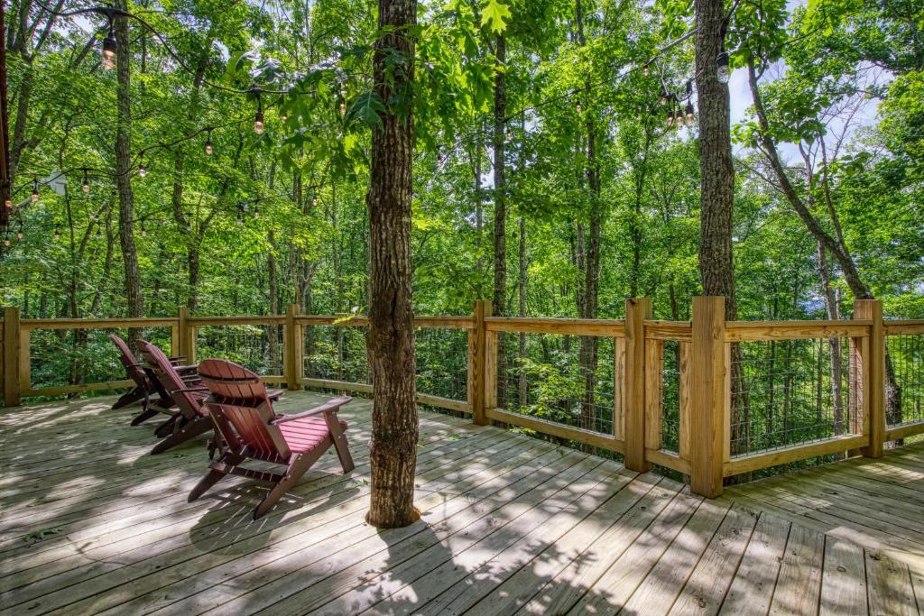 Owls Nest Tree House image
