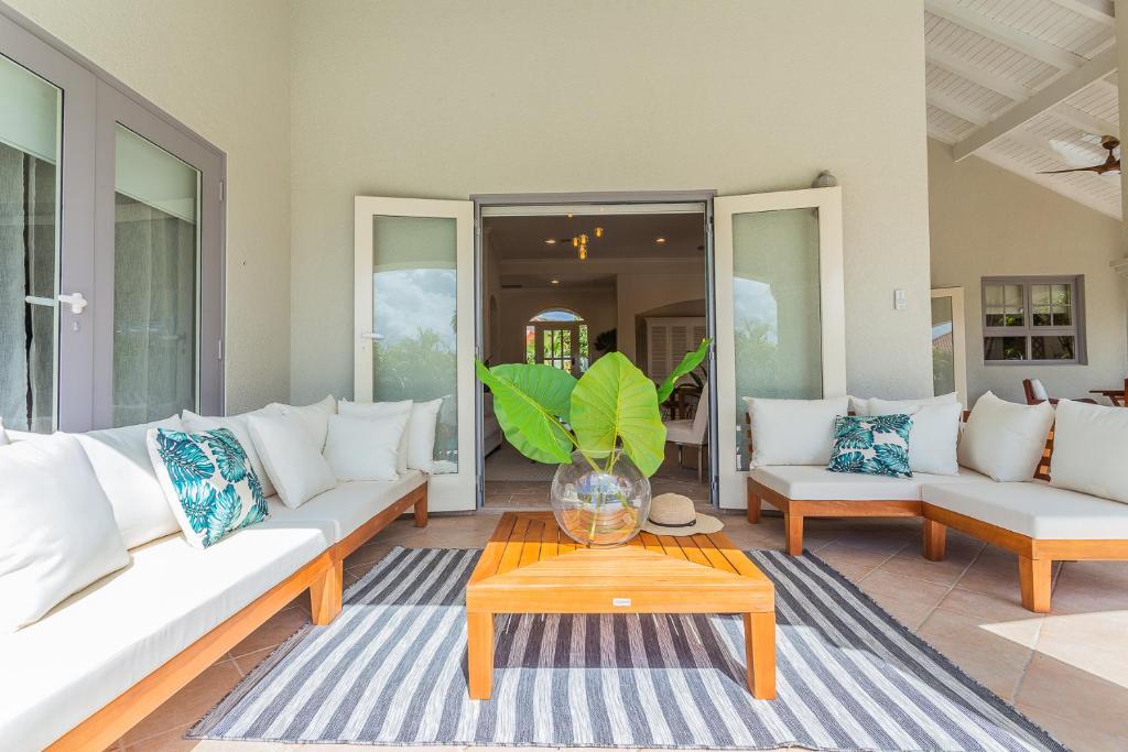 Luxury Pool Villa with View Cabana BBQ 3minBeach in Tierra del Sol photo 2