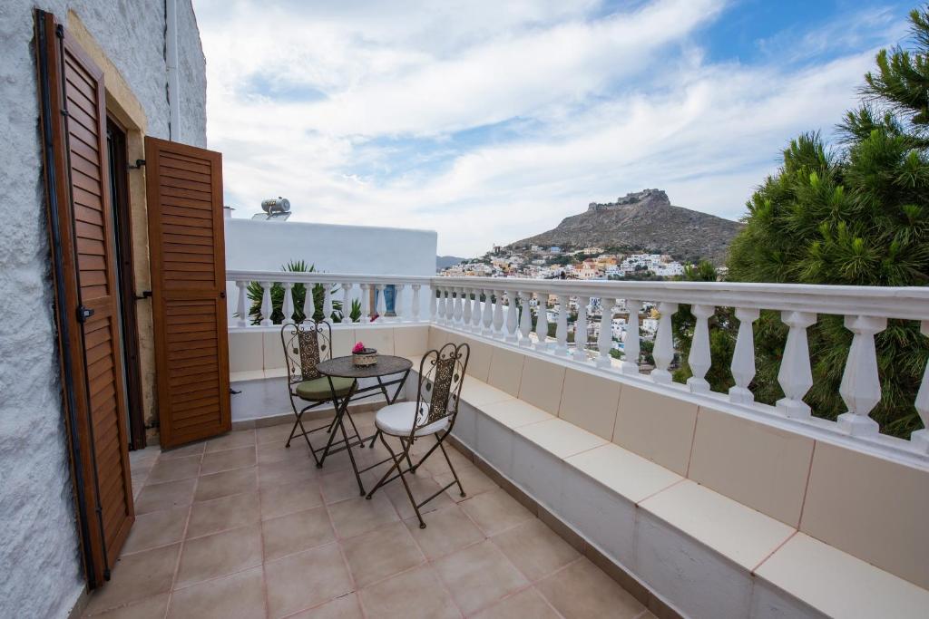 BunnyFoot: Country house of 135 sqm in Leros. photo 1