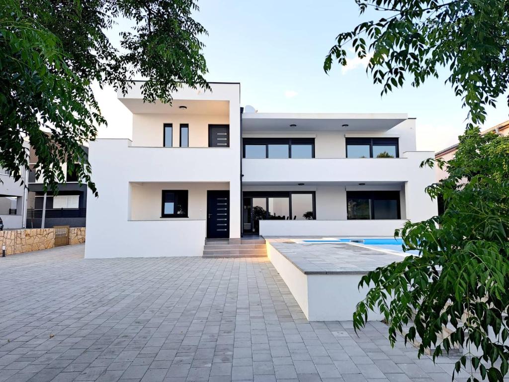 Villa Leptirić