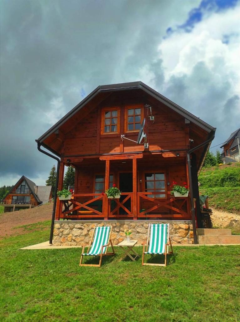 Tarovuk cabin photo 1