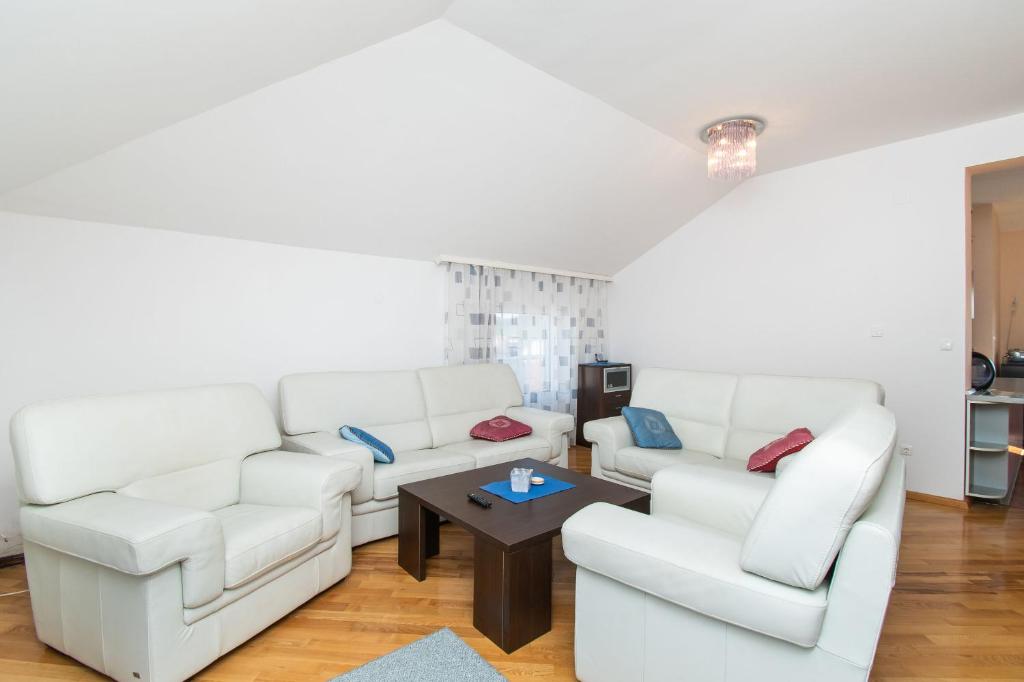 Apartment Villa Zlatna photo 4