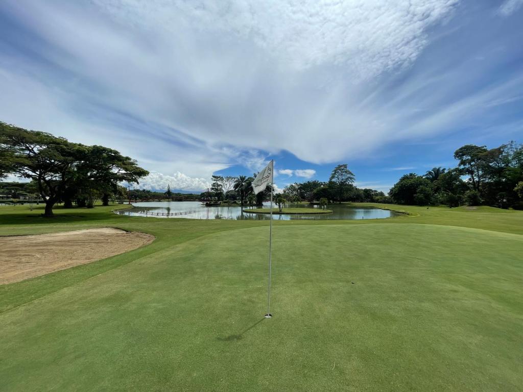 LAKE HOUSE RESORT COUNTRY CLUB & SPA photo 1