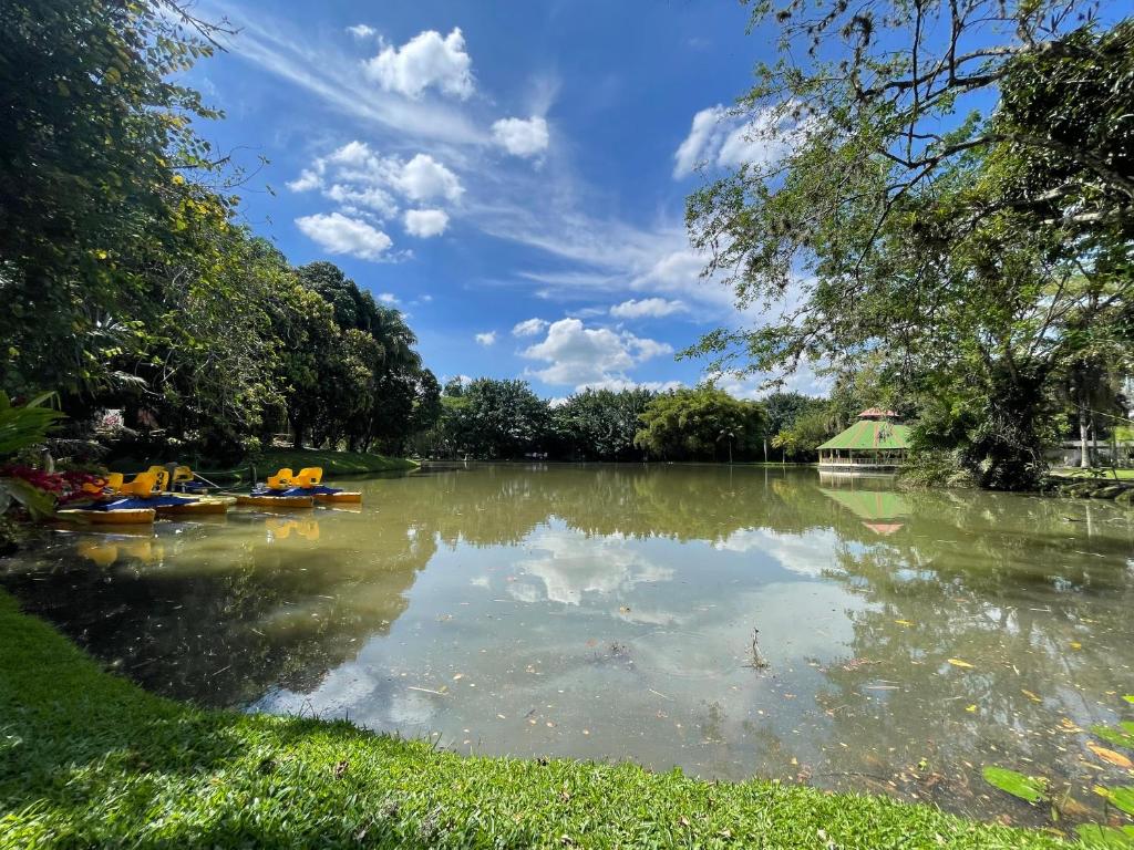 LAKE HOUSE RESORT COUNTRY CLUB & SPA photo 4