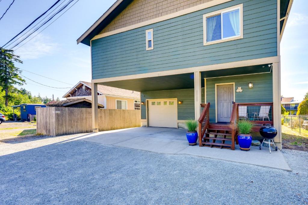 Waterfront Birch Bay Rental - Walk to Beach! photo 1