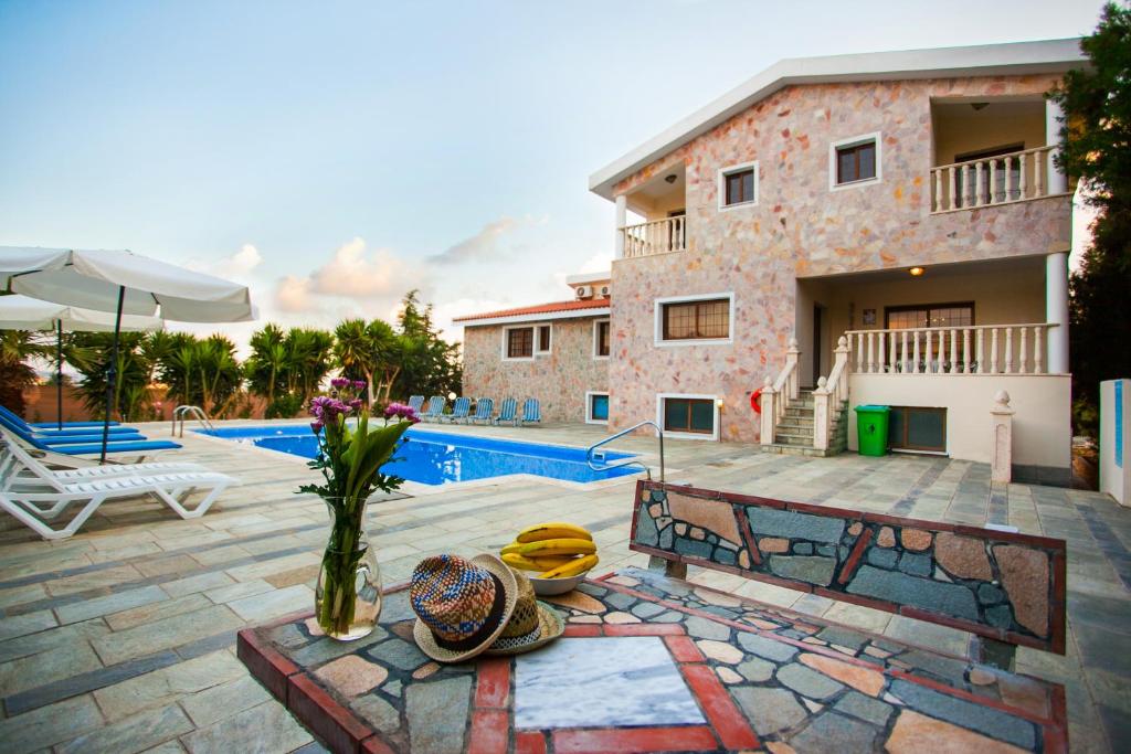 Villa Kapistris Dyo photo 2