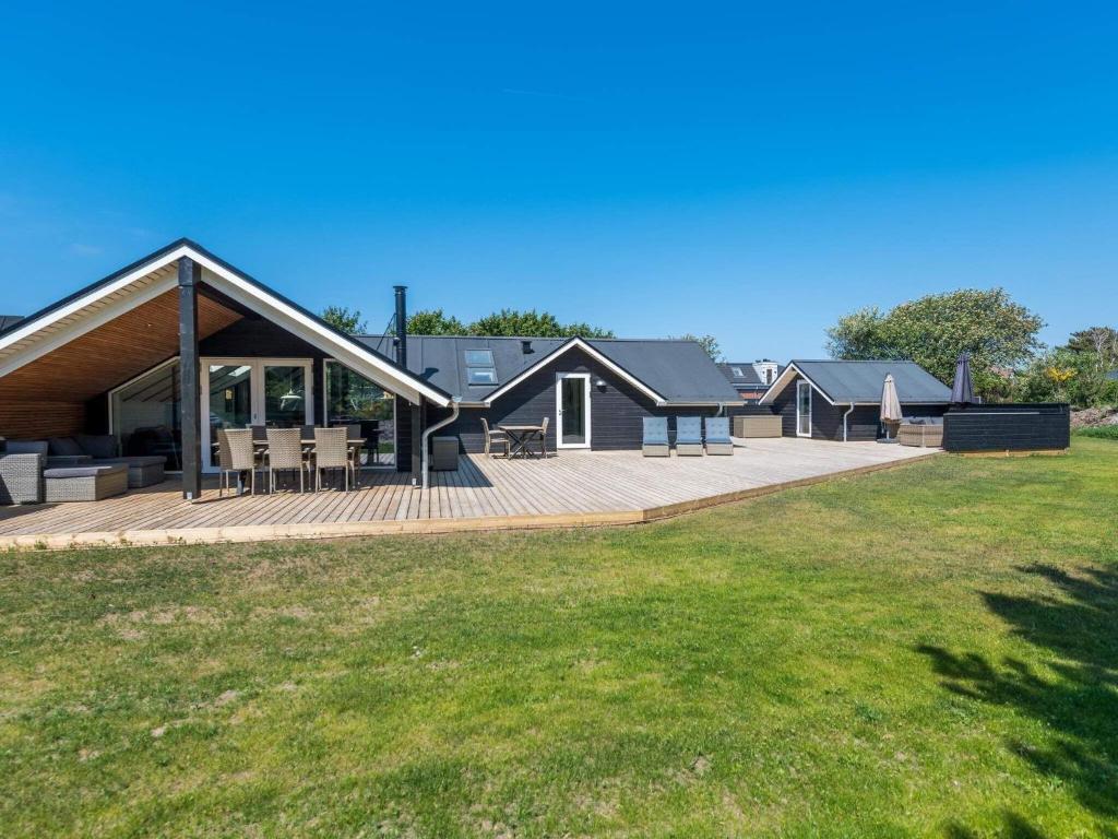 Holiday home Blåvand photo 2