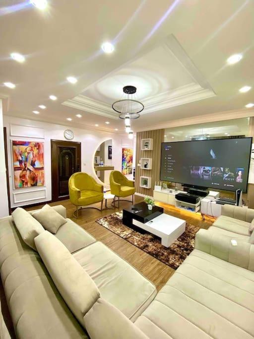 Affordable Luxury Apartment with Pool in Victoria Island Lagos