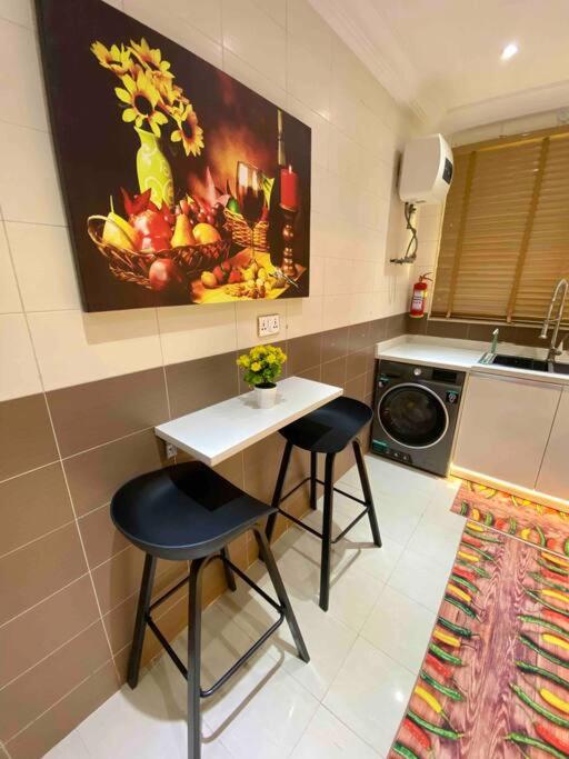 Affordable Luxury Apartment with Pool in Victoria Island Lagos photo 1