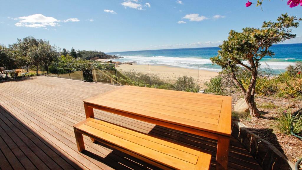 The view Impressive beachfront home Bermagui photo 1