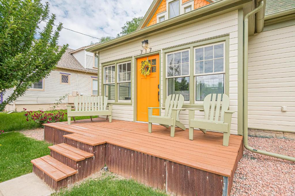 Atchee Iii - Cottage Downtown Fenced Lush Yard! photo 1