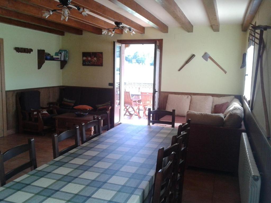 Landazelaia photo 3