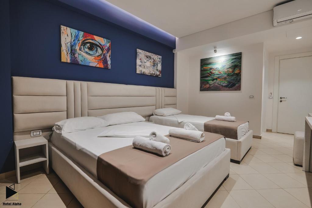 Hotel Alpha photo 2