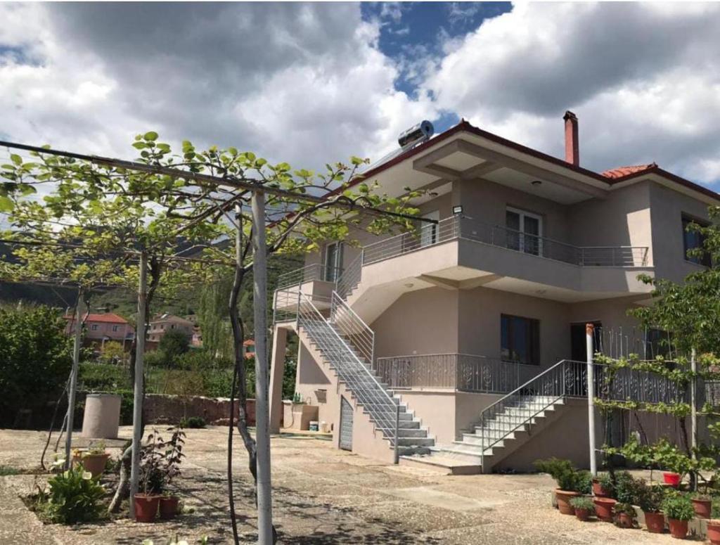 Lake View Villa In Memelisht, near Pogradec photo 1