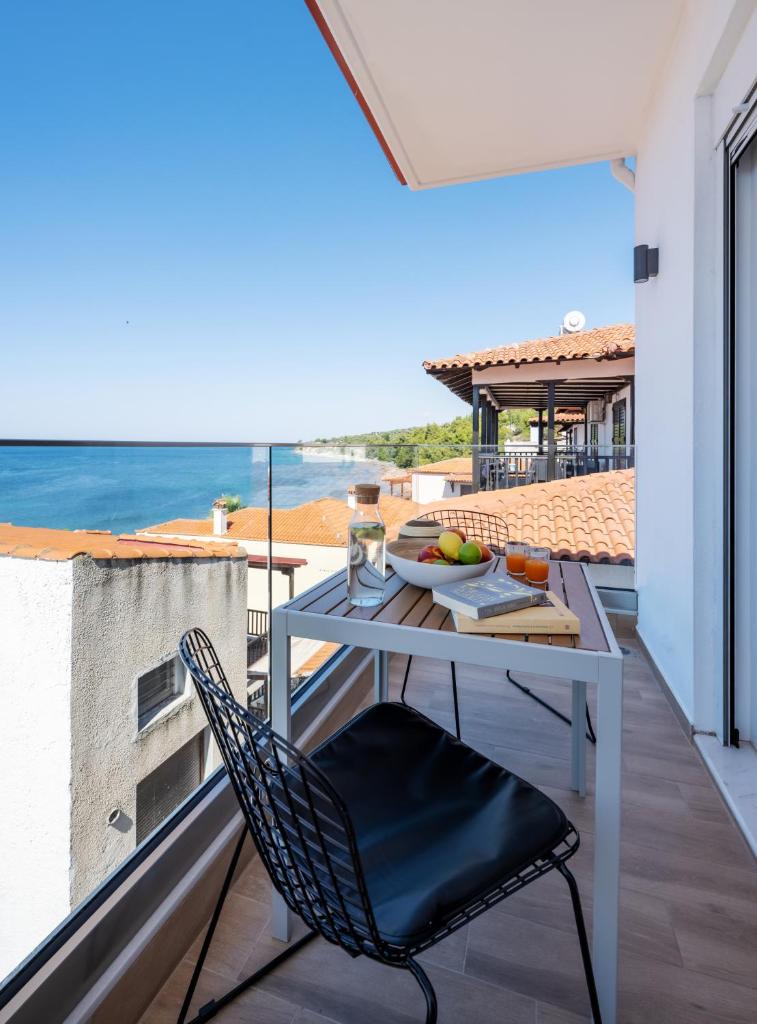 Aiora Suites by Booking Kottas photo 4