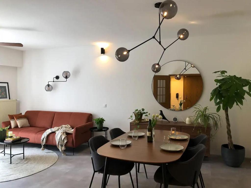 Green Haven - Guest Room in Mid Century Modern Homestay Apt Luxembourg photo 3