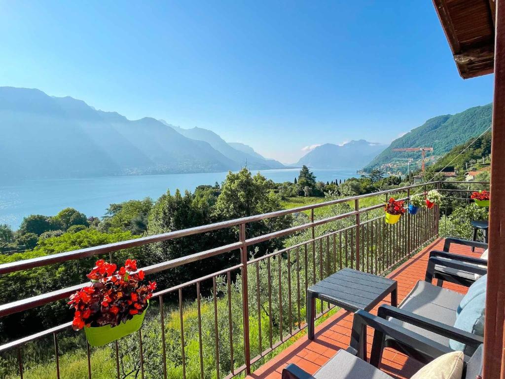 Appartamento Tivano balcone con vista lago photo 1