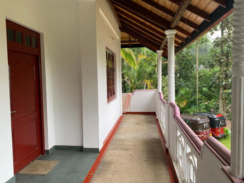 Paramount Hotel Pussellawa photo 3