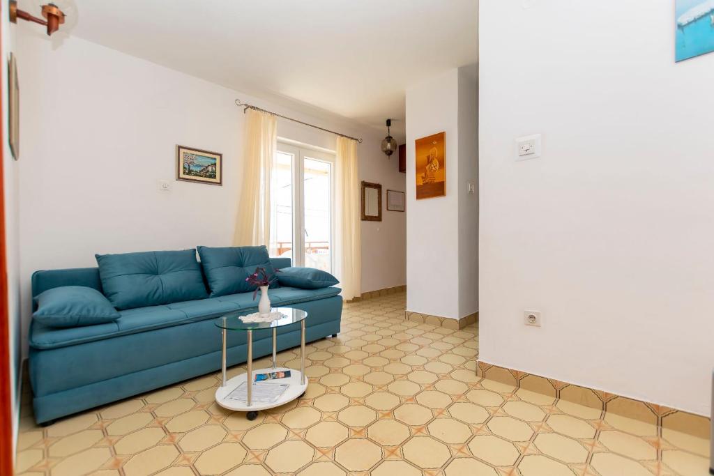 Apartments Mirjana photo 4