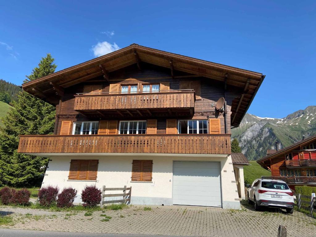 Chalet Happy