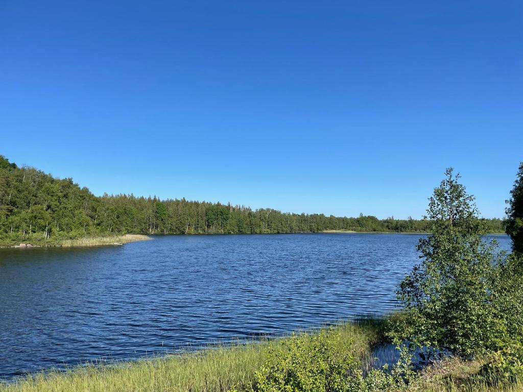 Cottage with beautiful nature, open landscape, forest and lakes I X I Stuga med fin natur, öppna landskap, skog och sjöar photo 4
