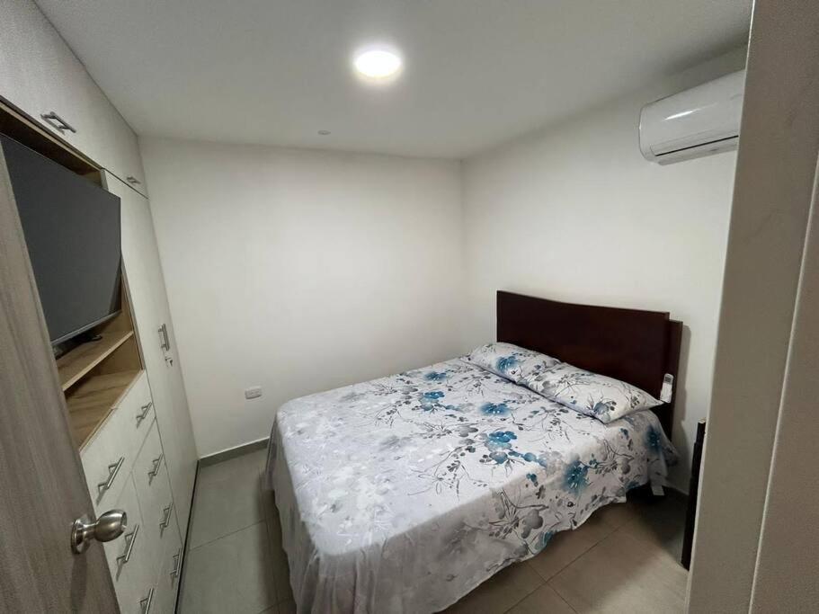 Casa familiar cerca al milagroso, terminal. photo 1