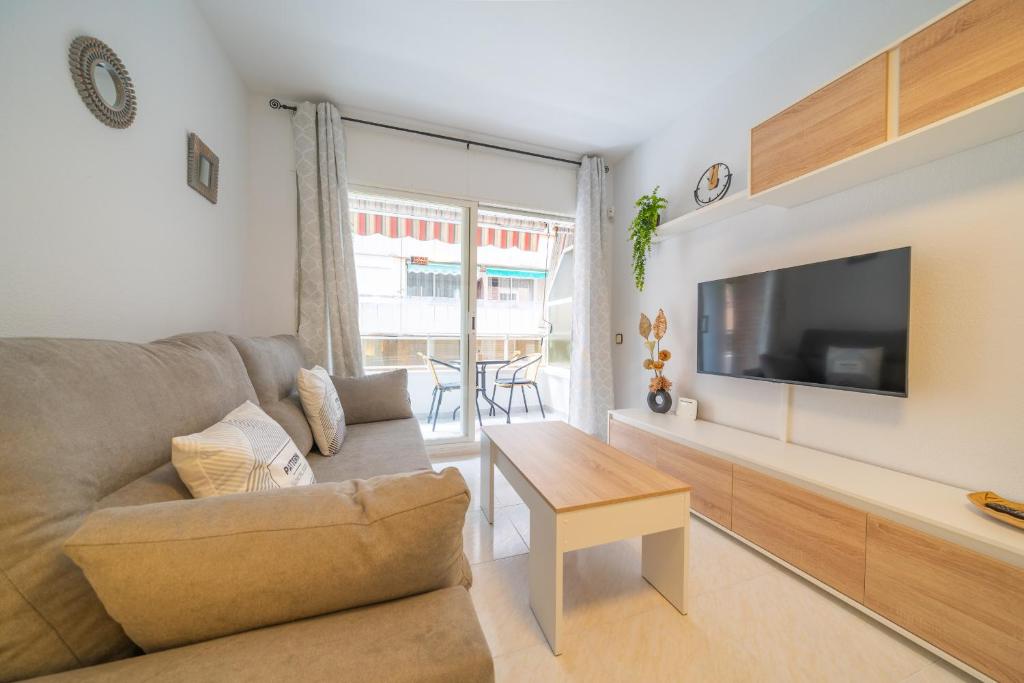 HomeHolidaysRentals Caliz - Costa Barcelona photo 1