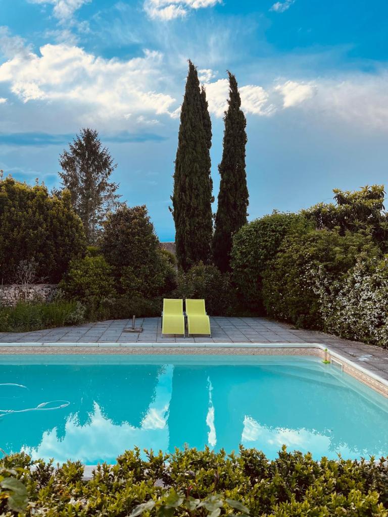 Chambres de charme avec jardin et piscine photo 2