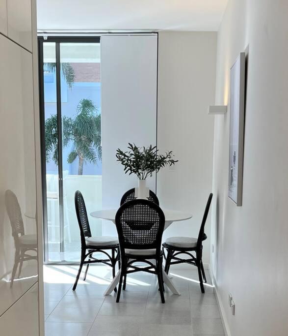 Nissaki@Terrigal - Luxury Studio Apartment photo 2