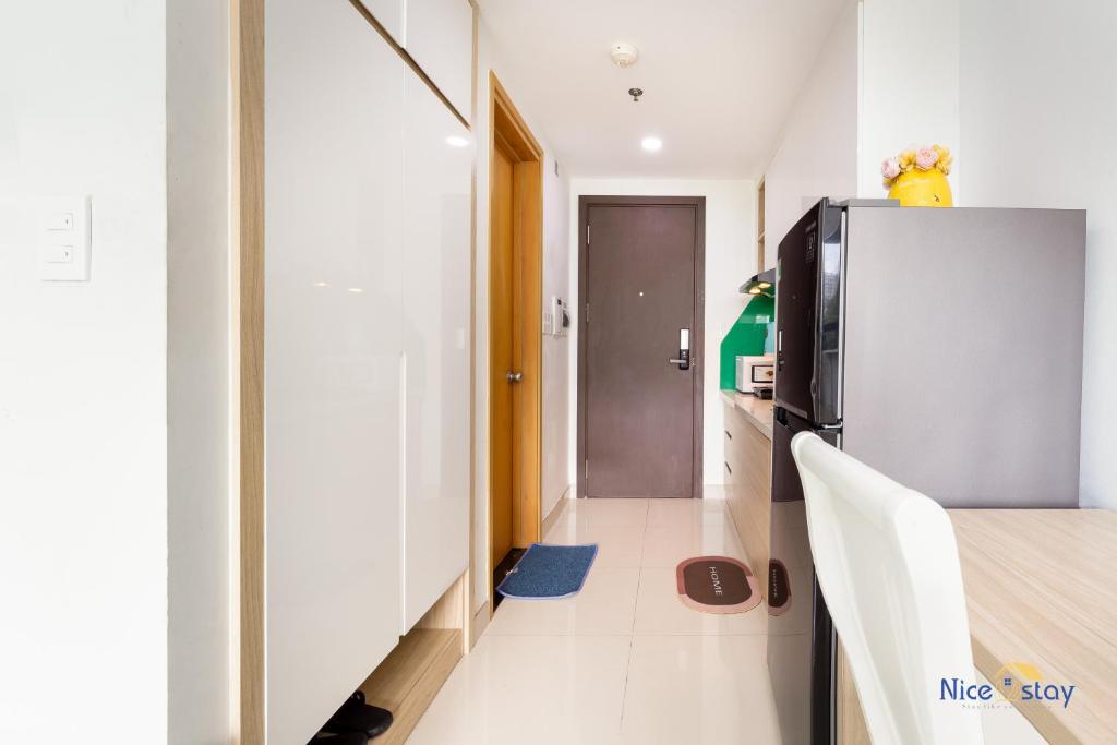 Airport Homestay- Luxury Studio- Free GYM- POOL- BBQ