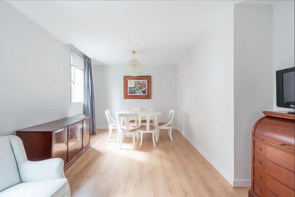 COSY Apartment AREETA STATION las Arenas Getxo photo 4