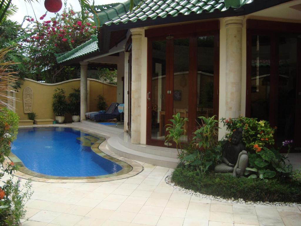 Bali Emerald Villas - Tap to explore photos