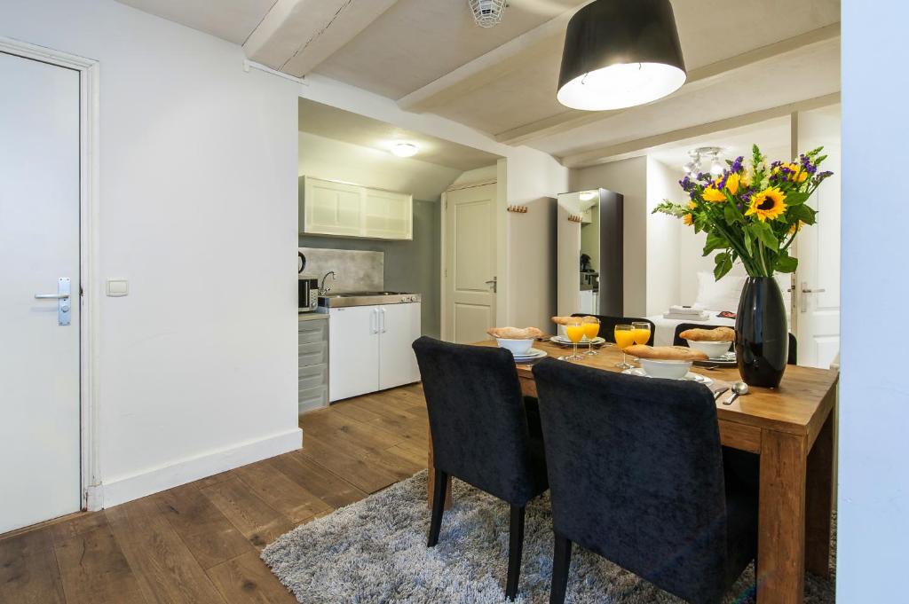 Студио (Бюджетный номер-студио (для 4 взрослых)), Amsterdam Harbour Apartments