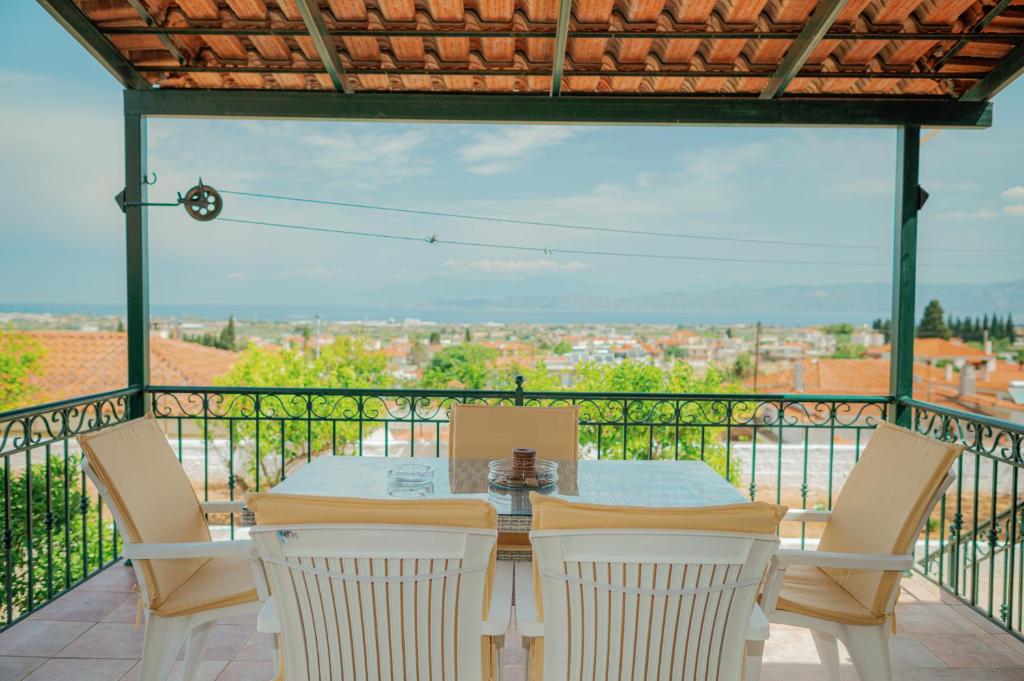 AKANTHOS Rental House photo 3