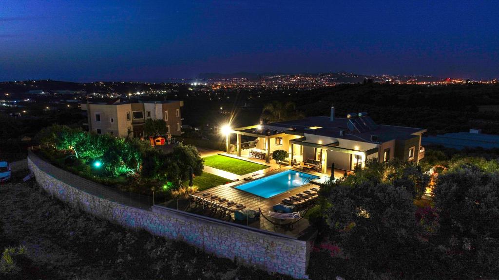 Mythic Olive One floor villa-Amazing View-Heated Poll photo 4