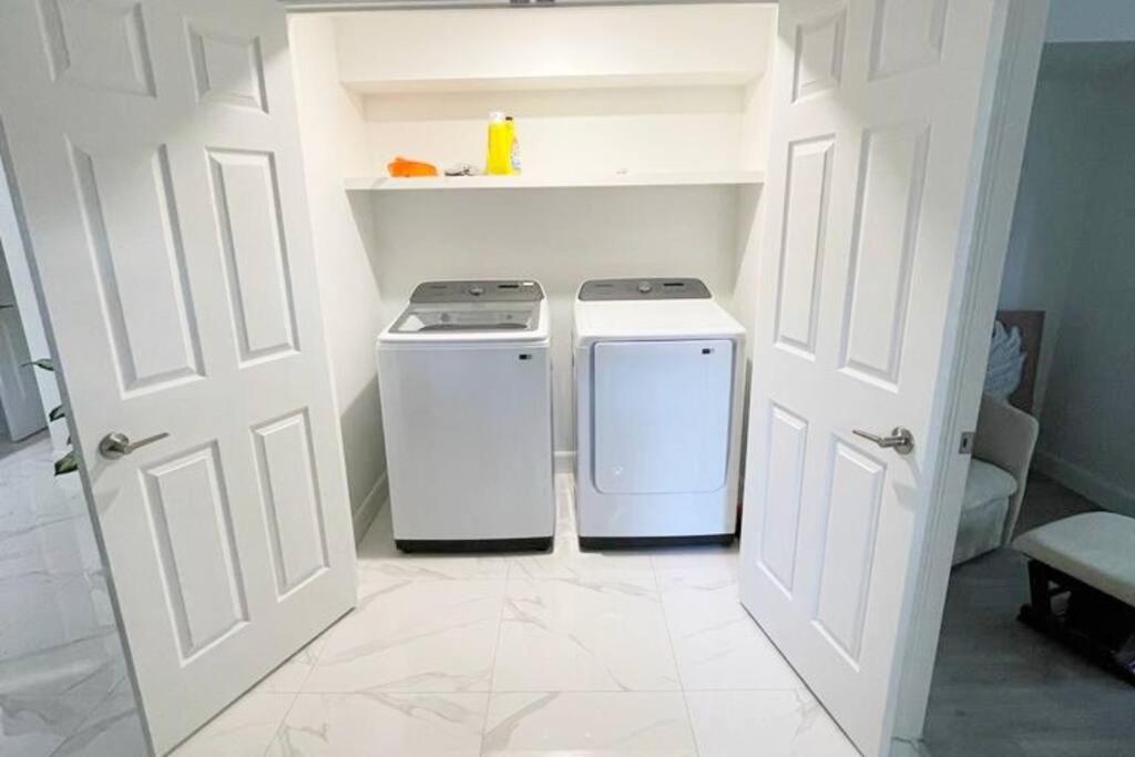 Stylish and luxurious apartment basement unit photo 3