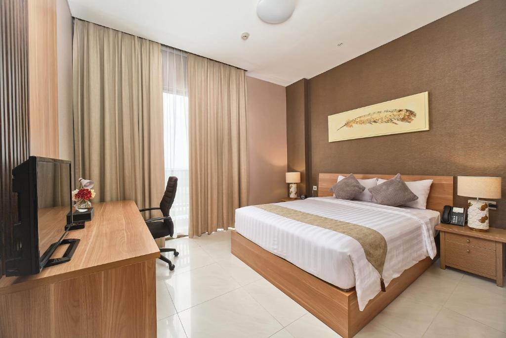 Le Premier Hotel Deltamas photo 1