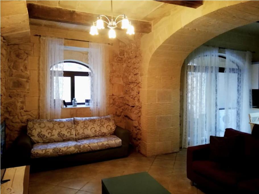 18, Taz-Zghar Farmhouse photo 1