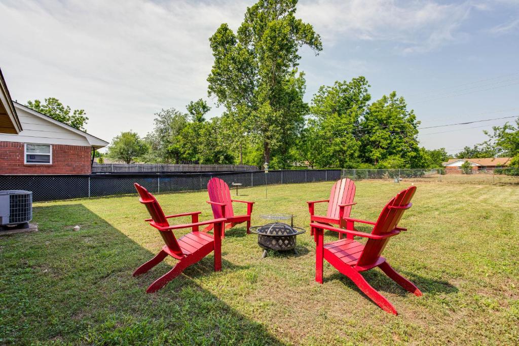 Pet-Friendly Midwest City Home, 10 Mi to Dtwn OKC! photo 1