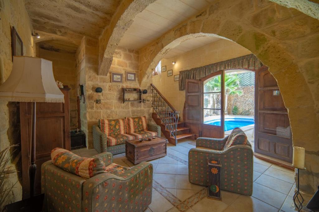 Tranquil Gozo Farmhouse photo 2