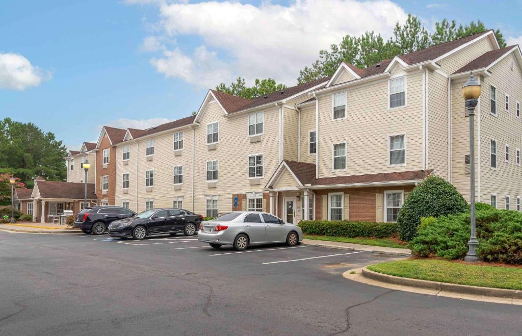 Extended Stay America Suites Atlanta Norcross Peachtree Corn image